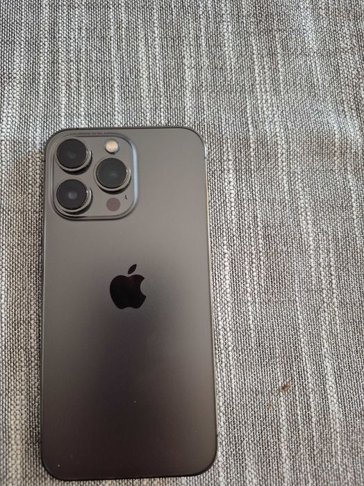 Продавам iPhone 13 Pro