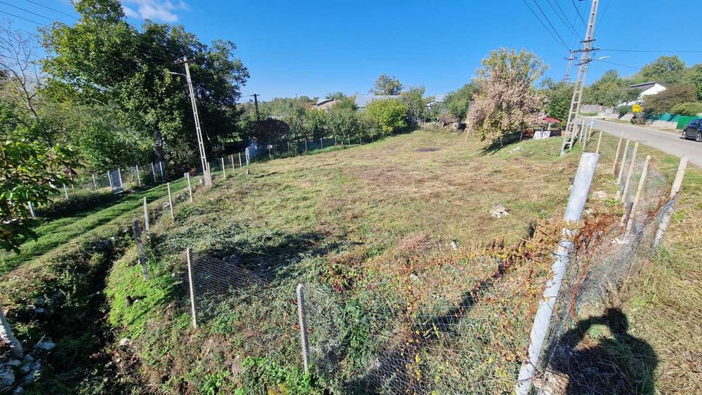 Teren Intravilan ( Marginea Pădurii/Jugureni -Prahova