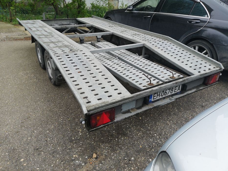 Платформа под наем и транспорт на автомобили пътна помощ