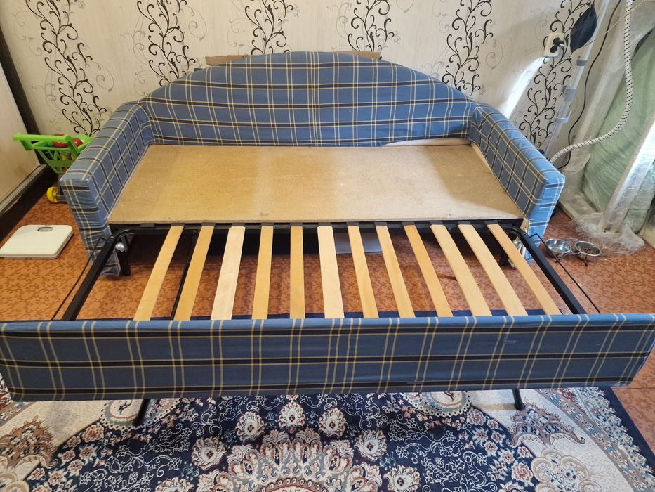 Отдам диван самовывоз