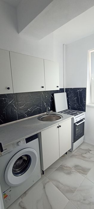 Garsoniera de închiriat confort 1,zona nor, vizavi de Spitalul Județean