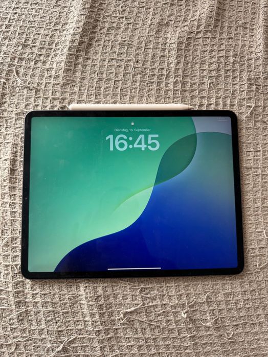 iPad Pro 12.9 inch 256gb (2020) + apple pencil 2nd generation