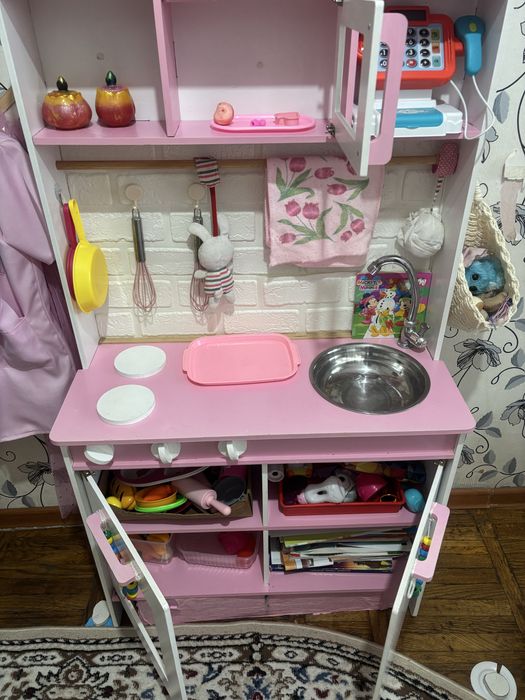 Продам детскую кухню