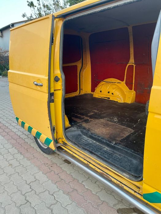 Vand Volkswagen Transporter T5  1.9tdi
