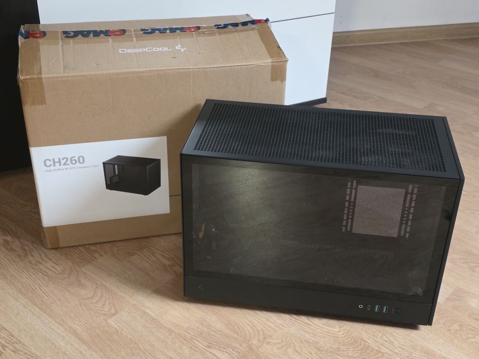 Carcasa Deepcool CH260