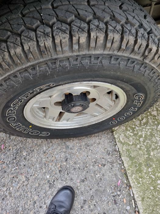 Два комплекта джанти с гуми за Toyota 4 runner 31/10.5/15 и 235/75/15 6х139.7