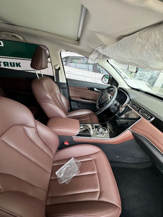 Легковая семейная машина VGV