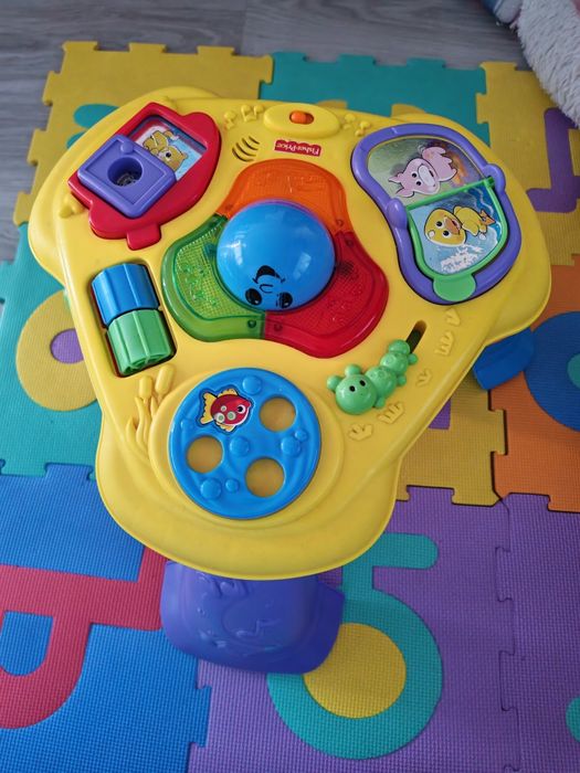 Интерактивна масичка Fisher price