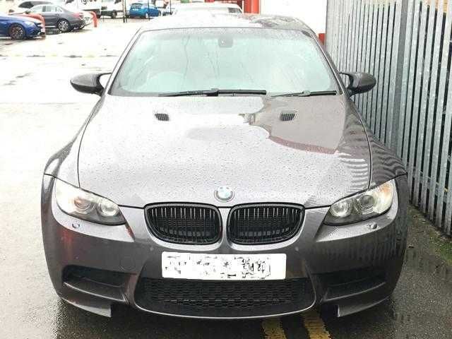 Двойни Бъбреци Решетки BMW E90 E91 92 E93 БМВ Е90 E91 Е92 E93 Гланц М3