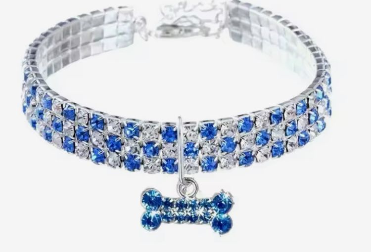 Кучешка каишка с кристали