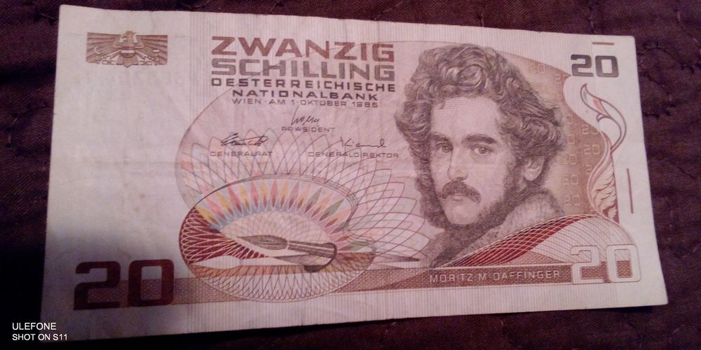 Bani vechi de vanzare