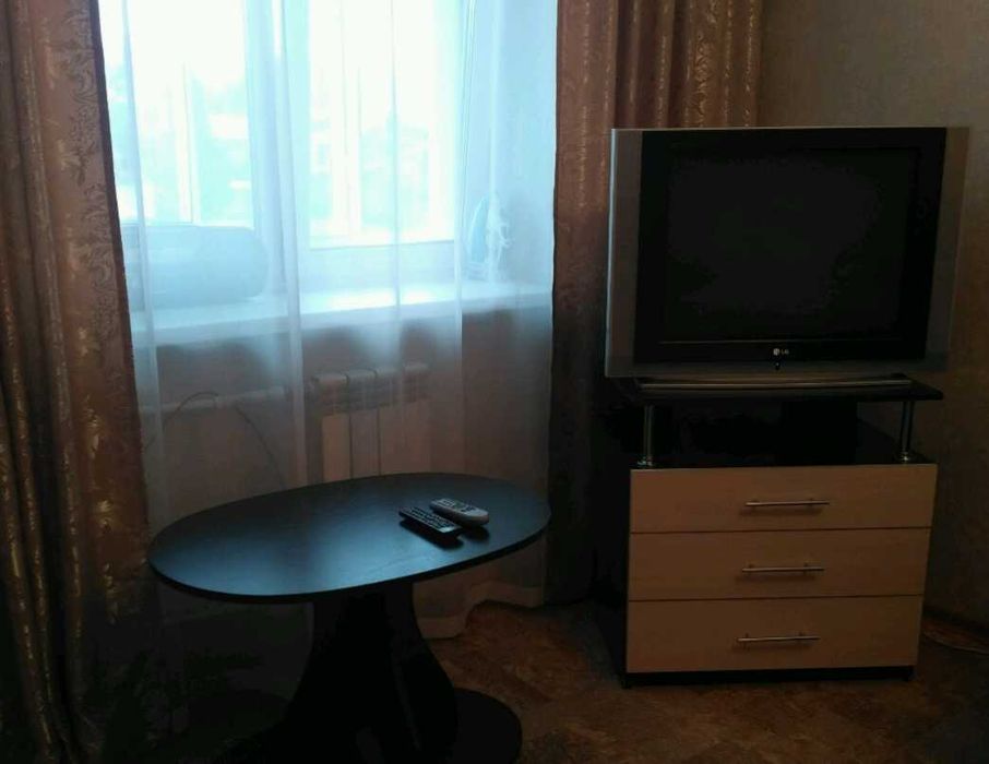 Дава се под наем Едностаен апартамент в Пловдив, Каменица 2 - 40 кв.м за 214.2 € - Снимка #1