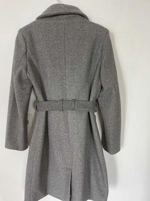 елегантно, много топло сиво палто от Reserved, размер 40, uk 12