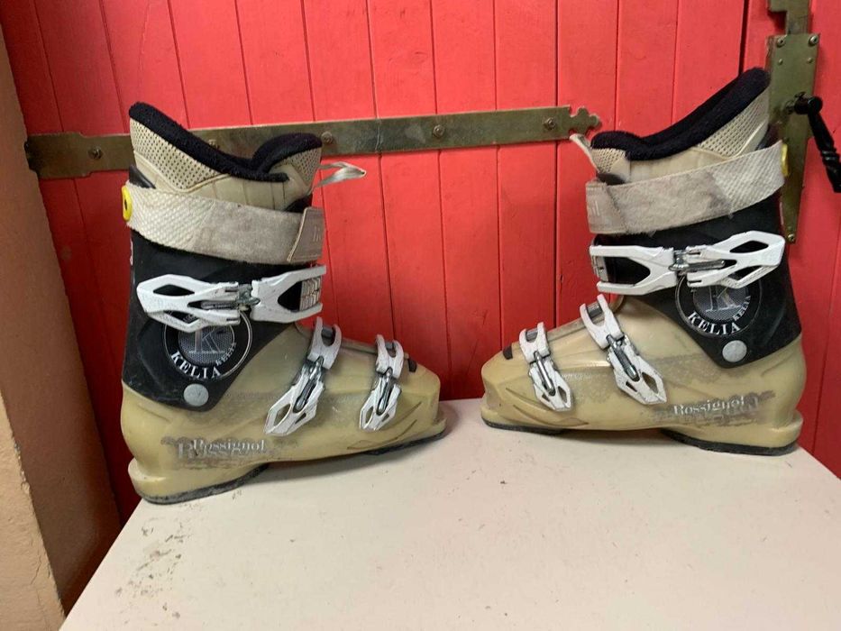Clapari ski schi Rossignol Kelia prime marime Eur:41 Mondo:26.5