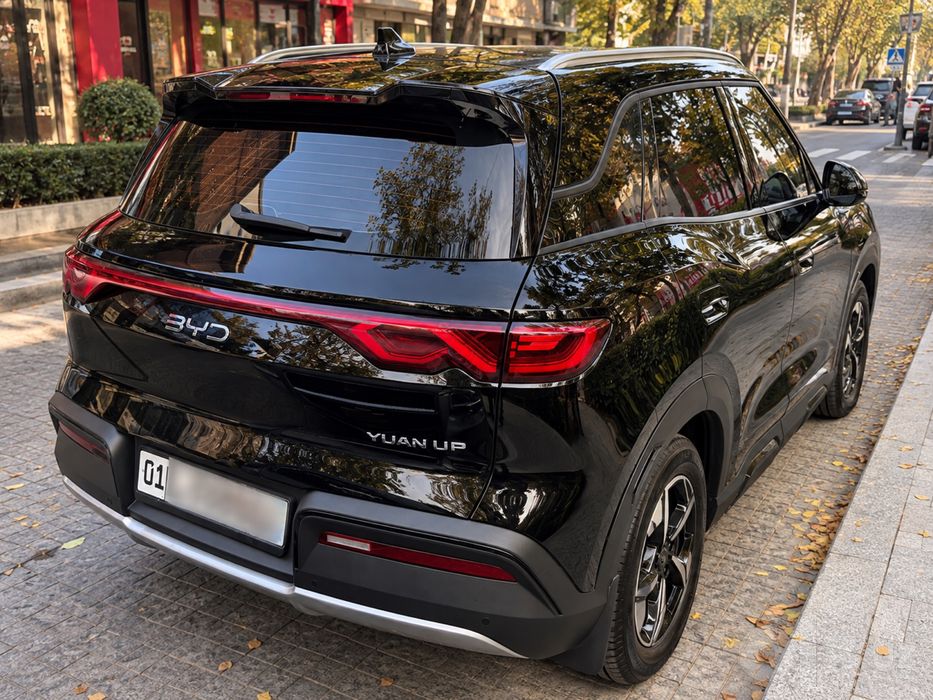 BYD YUAN UP 2025 на гарантии