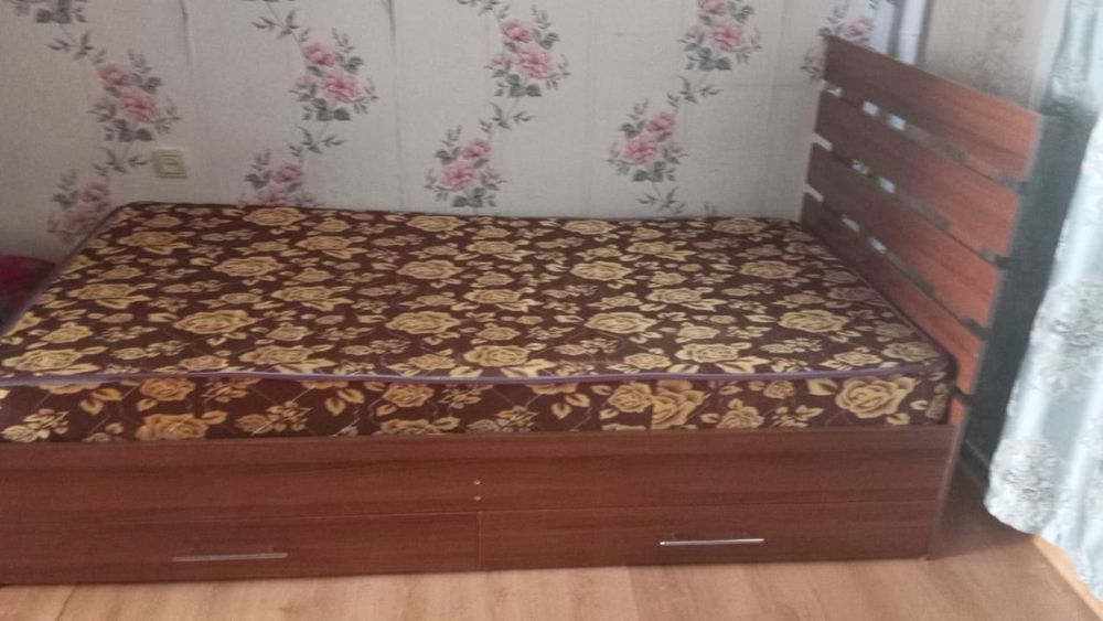 кровать односпальный