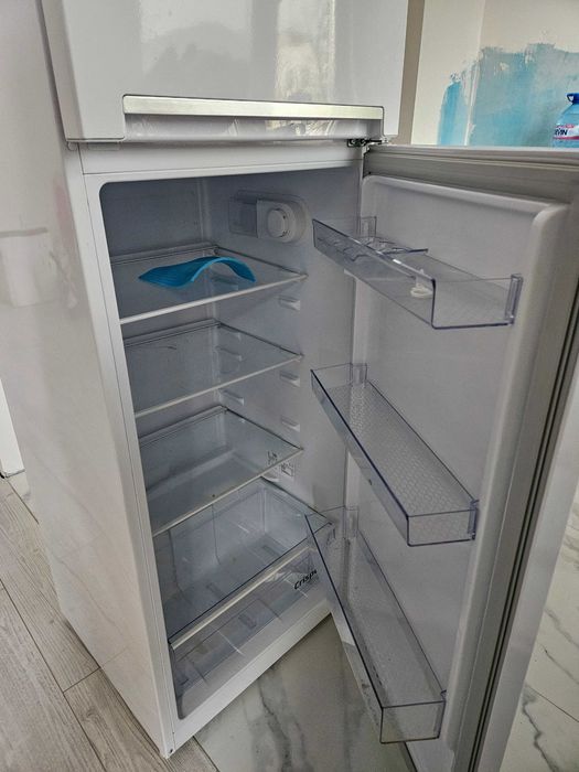 Хладилник Beko, бял 146 см.