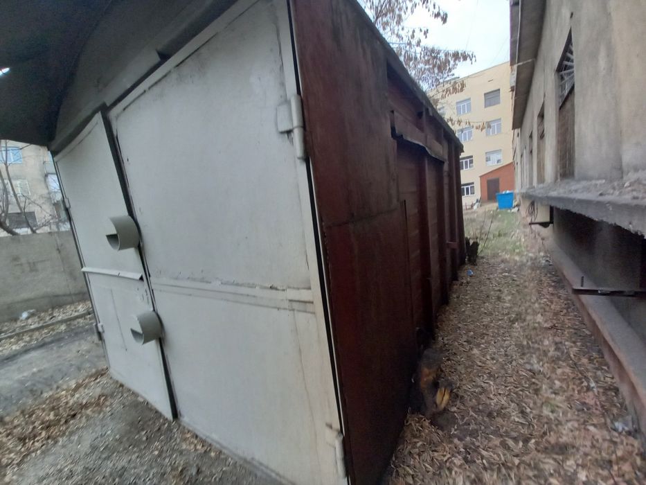 Мебель для гостиной, гараж