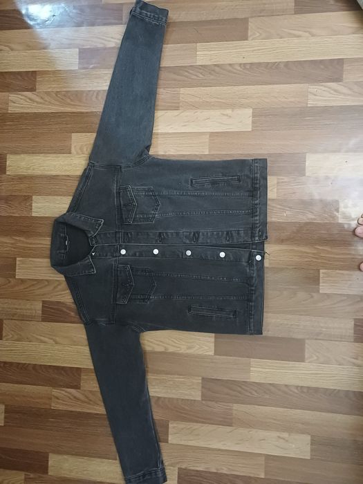 Джинсовая куртка