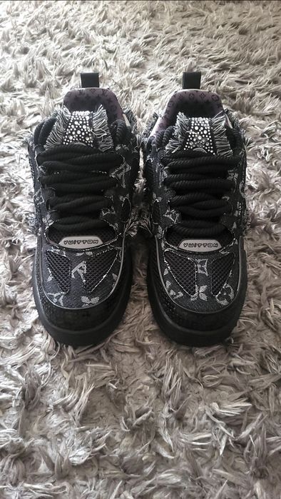 Lv Skate cu diamante