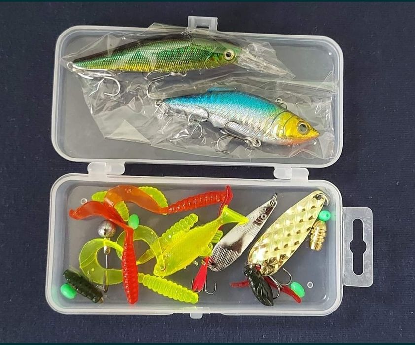 Воблери, клатушки 22 части за спининг риболов воблери блесни клатушки