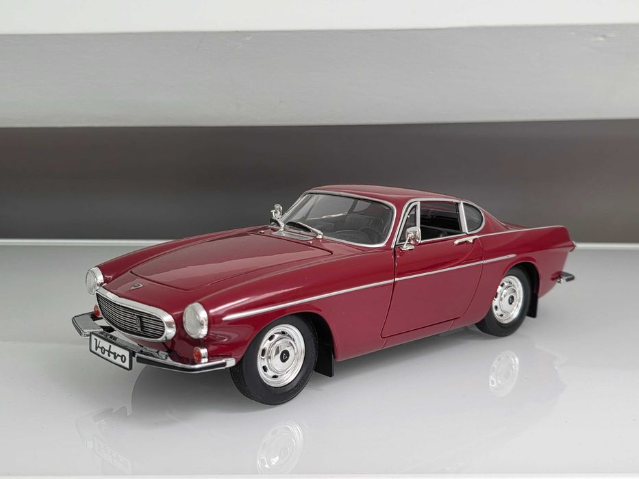 Macheta Auto Colectie 1/18 Revell Volvo P1800 S
