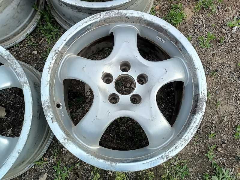 Продам оригинальные легкосплавные диски