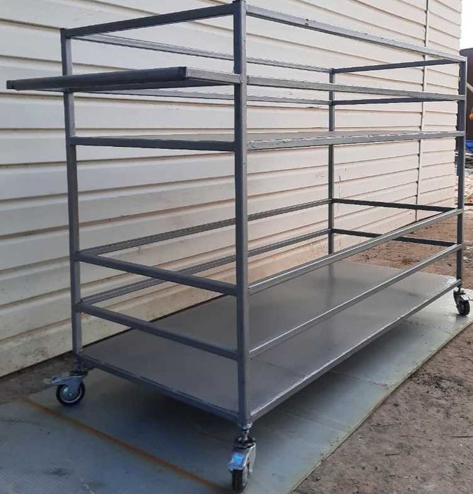 Тележка на колесах