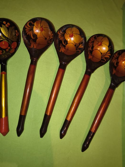 Руски дървени лъжици Хохлома