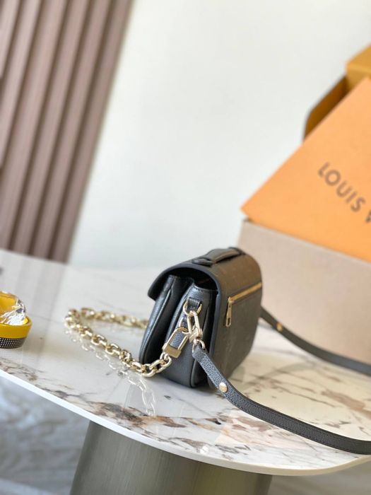 Geanta Louis Vuitton Metis