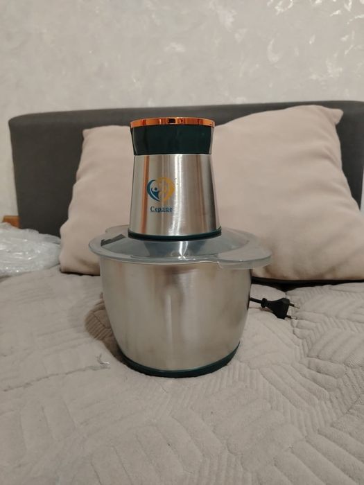 Продам электрический измельчитель