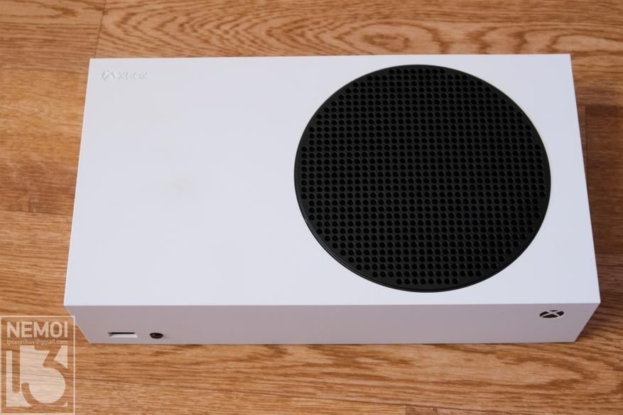 Xbox series s / обмен на ноутбук.