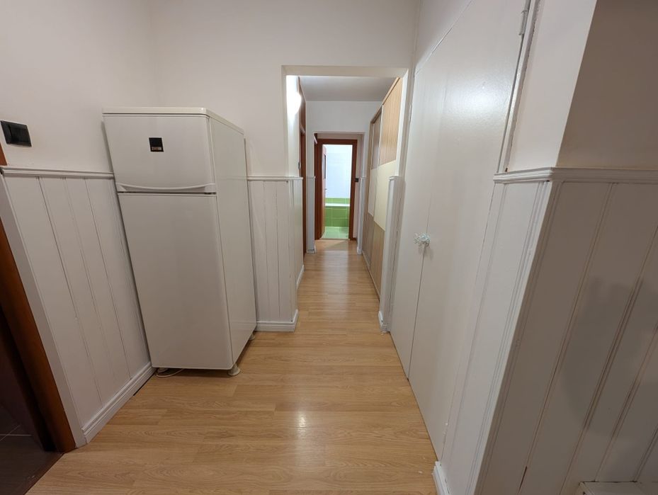 Închiriez apartament 3  CD camere decomandat Grădinari / Metalurgie