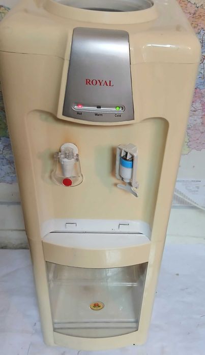 Диспансър за вода Royal