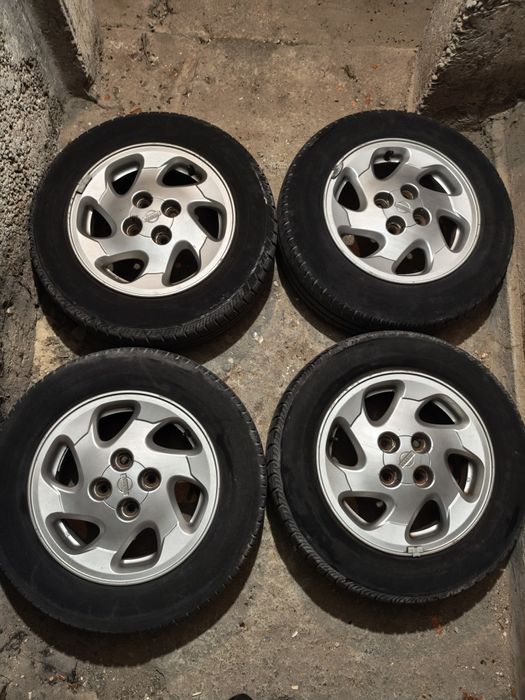 Алуминиеви джанти 14 цола 4по100 оригинални нисан