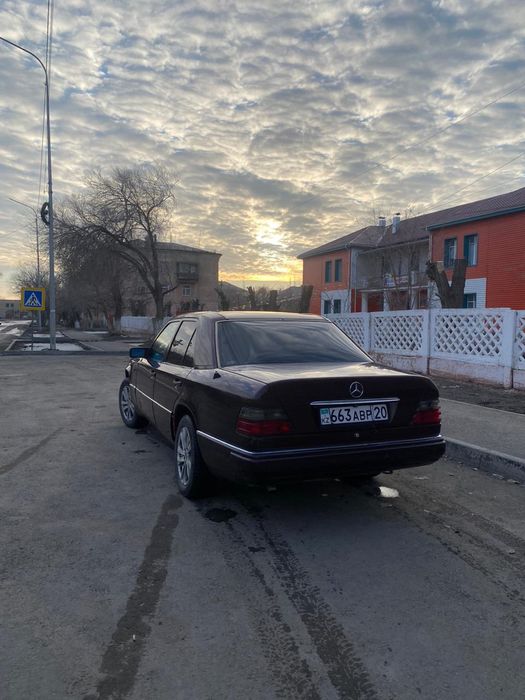 Мерс 124 2,2обем 94г