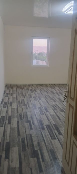 Uy sotiladi.1/2 xona