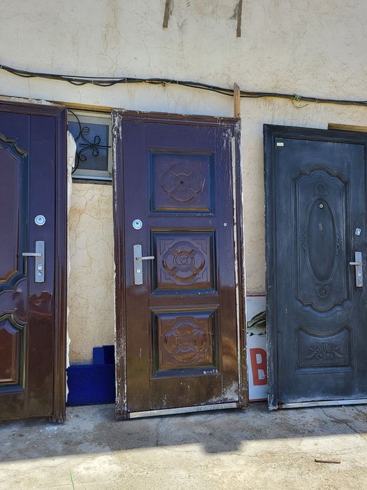 Timir eshik srochno sotiladi