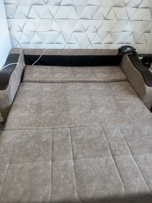 Диван 2местный расклпдной