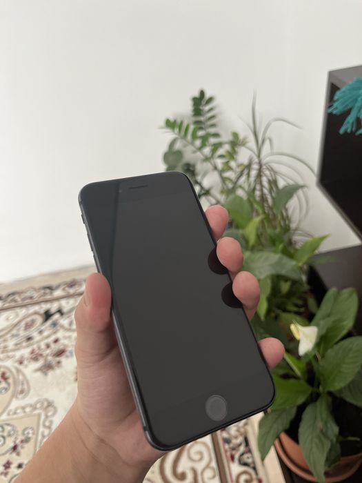 Срочно Продам Iphone 8(64)