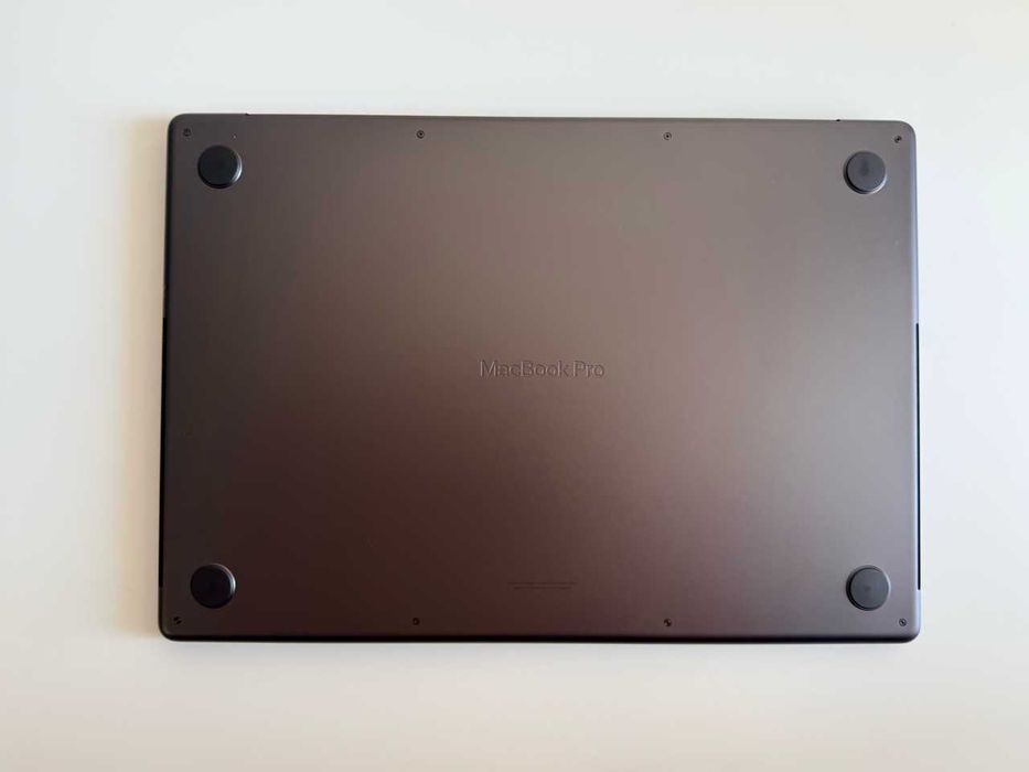 MacBook Pro 16” M3 Pro 36GB / 512GB / 99% Battery / Like New