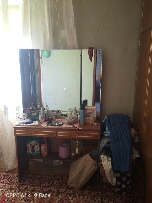 Продам спальный гарнитур