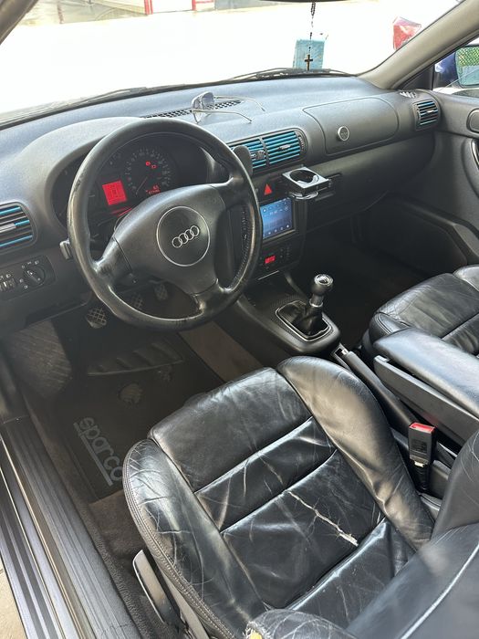 Audi A3.