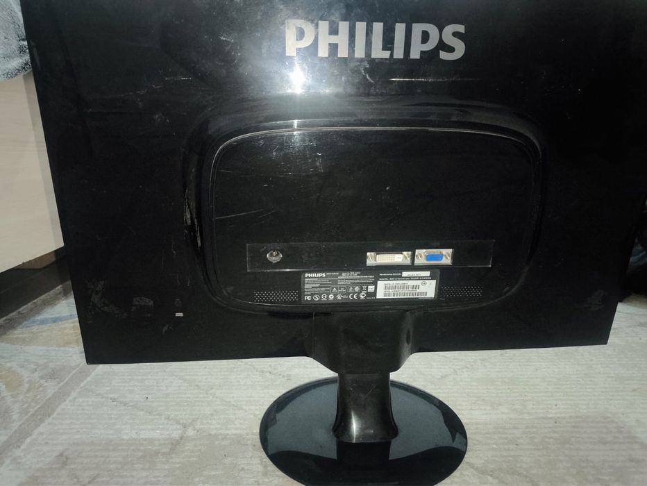 Монитор philips.