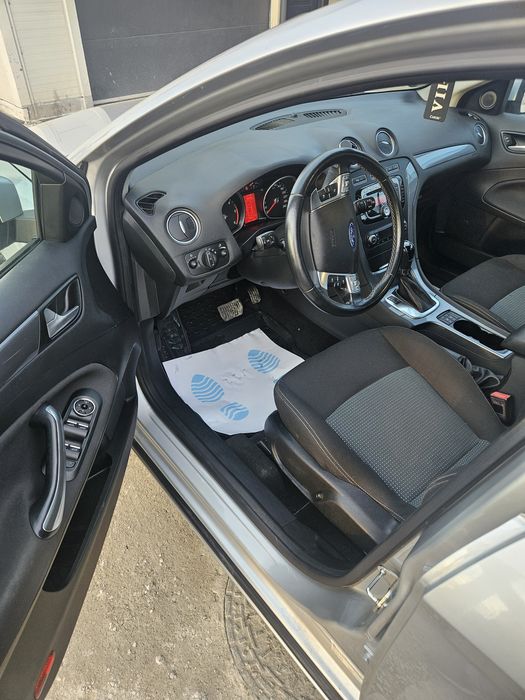 Ford Mondeo 2014 Automata IN RATE FARA AVANS