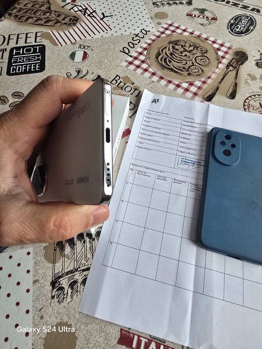 Honor 200 12/512GB.  Гаранция