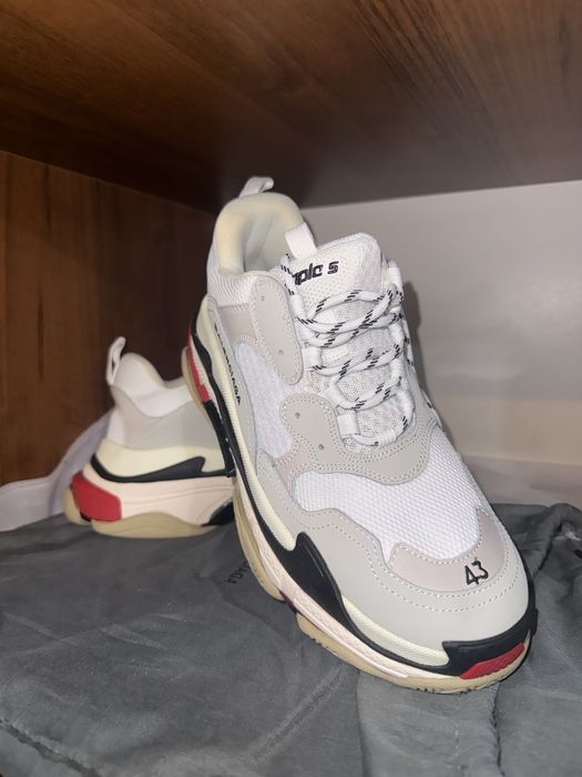 Balenciaga triple S