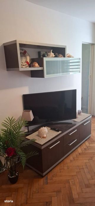 Apartament 3 camere, etaj 1, Sat Vacanta