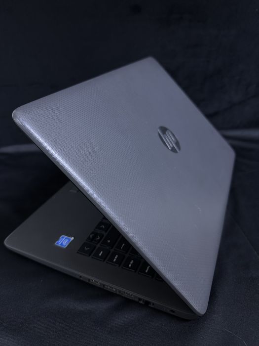 Ноутбук HP Pentium Silver N6