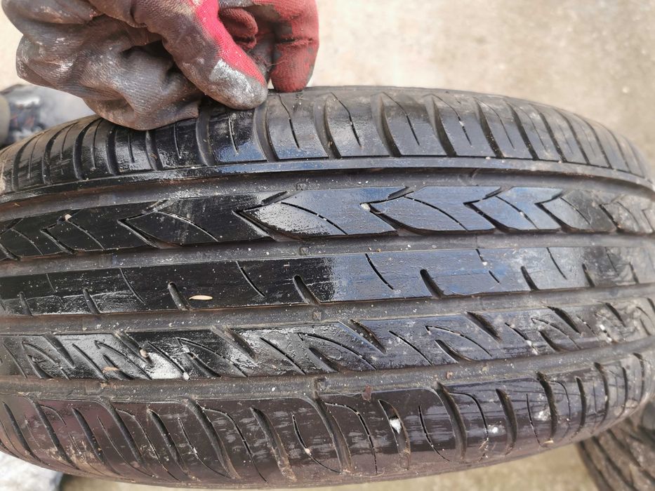 Vand 5 roti cu jante de aluminiu si cauciucuri de vara  205/55R16